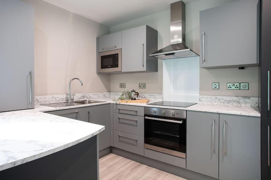 Stunning 2Br Next To The City Airport Bhd - Free Parking Belfast Eksteriør billede