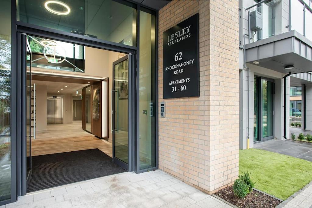 Stunning 2Br Next To The City Airport Bhd - Free Parking Belfast Eksteriør billede